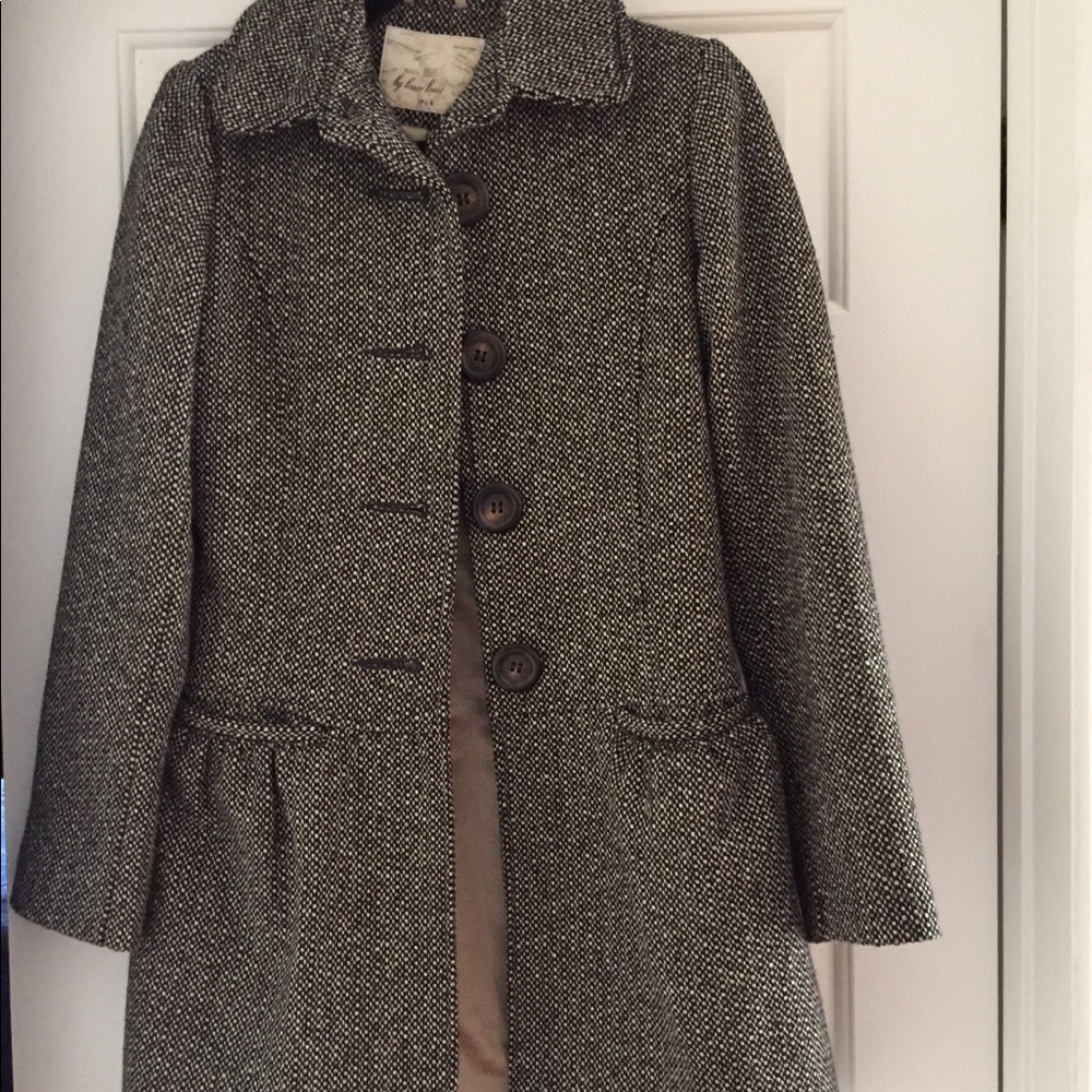 Peplum tweed coat with statement buttons nwot